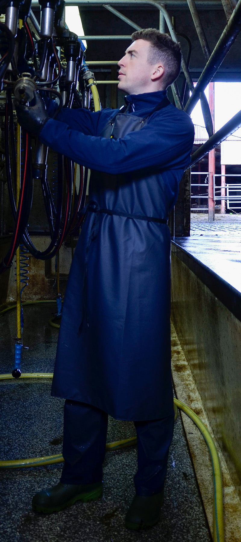 Farmtrack Parlour Apron