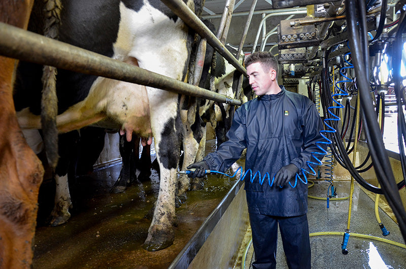 FarmTrak Parlour Long Sleeve Top